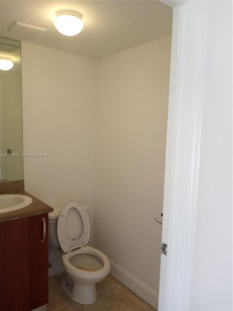18125 NW 74th Ct , Unit 18125, Hialeah, FL 33015 Photo