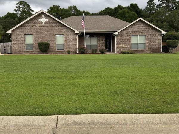 9104 Iron Gate Blvd, Milton, FL 32570