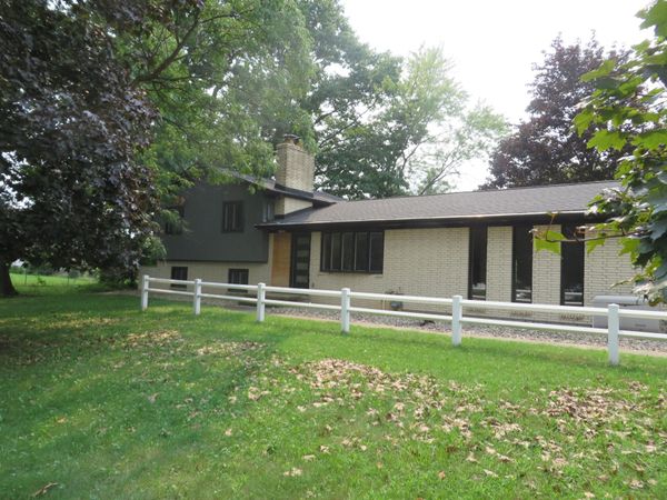 5591 Wing Avenue SE, Kentwood, MI 49512