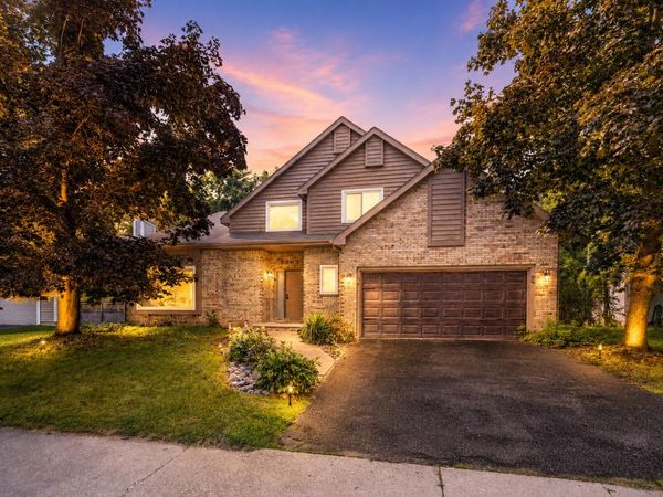 5295 Bear Lake Drive, East Lansing, MI 48823