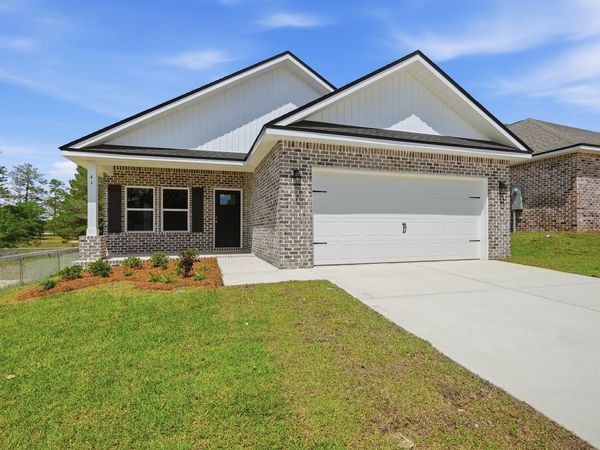 58 Spooner Street, DeFuniak Springs, FL 32433