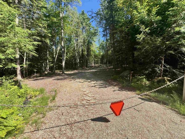 617/619 Route 103A, New London, NH 03257