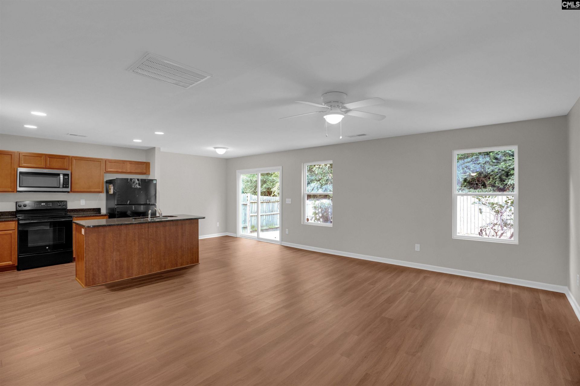 601 Legacy Park Court  Photo 6