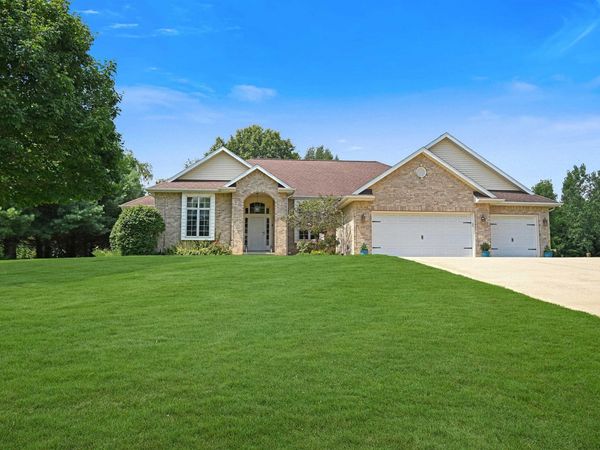 13777 N 560 E, Syracuse, IN 46567