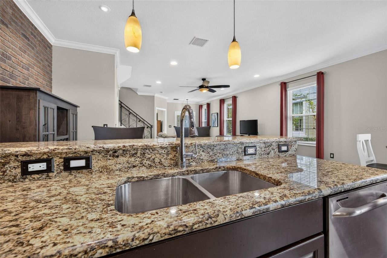 217 49th Avenue N, Saint Petersburg, FL 33703 Photo