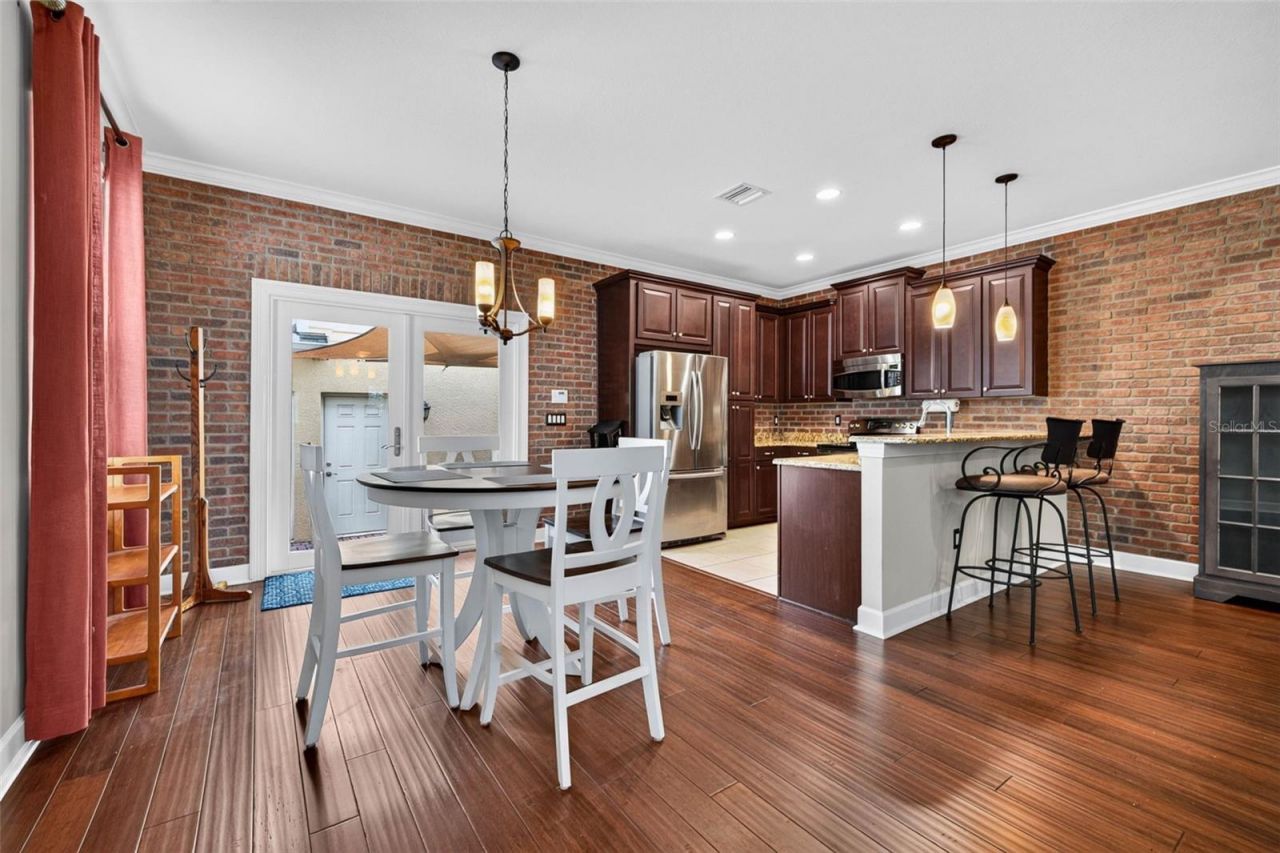 217 49th Avenue N, Saint Petersburg, FL 33703 Photo