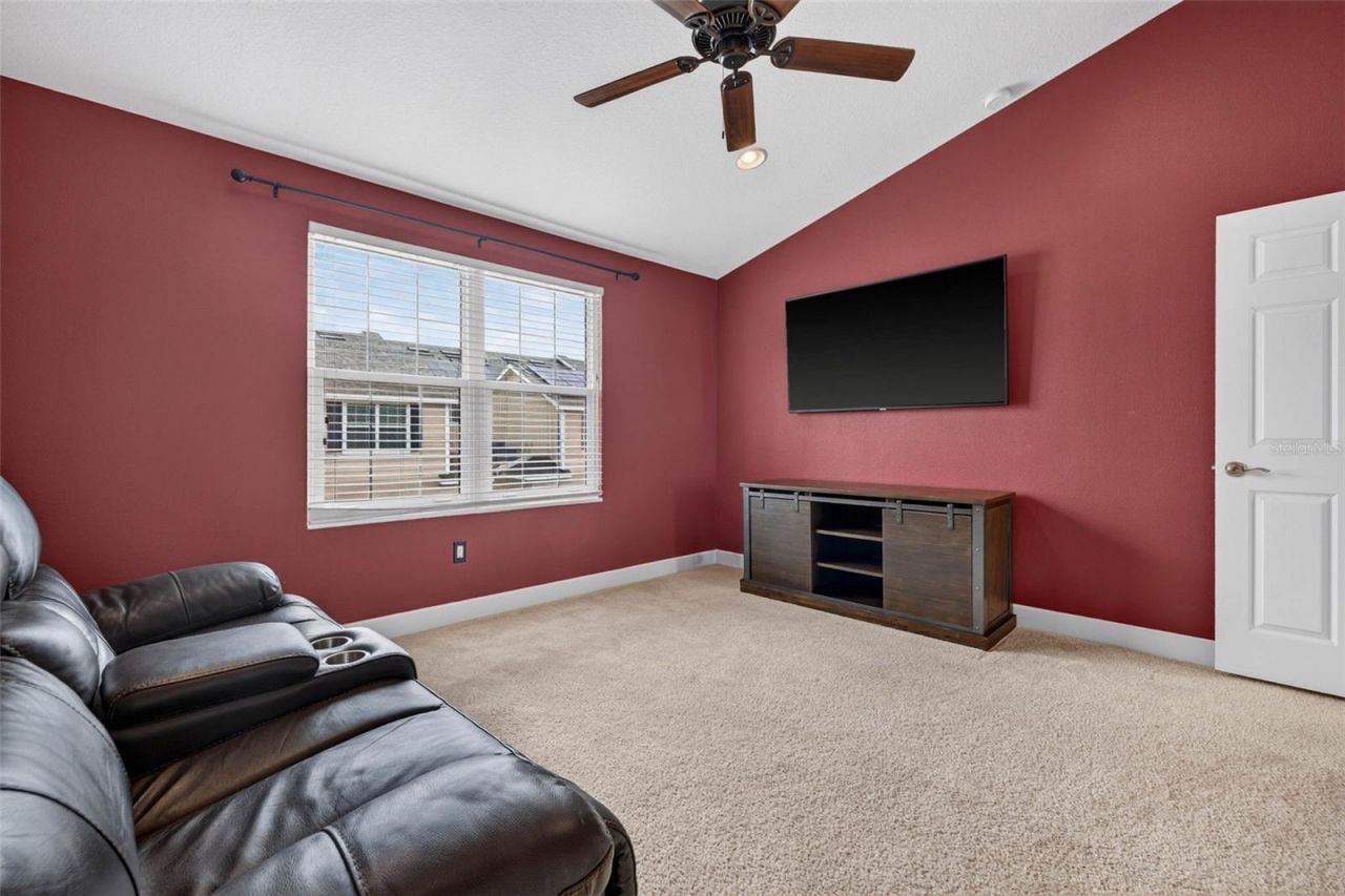 217 49th Avenue N, Saint Petersburg, FL 33703 Photo