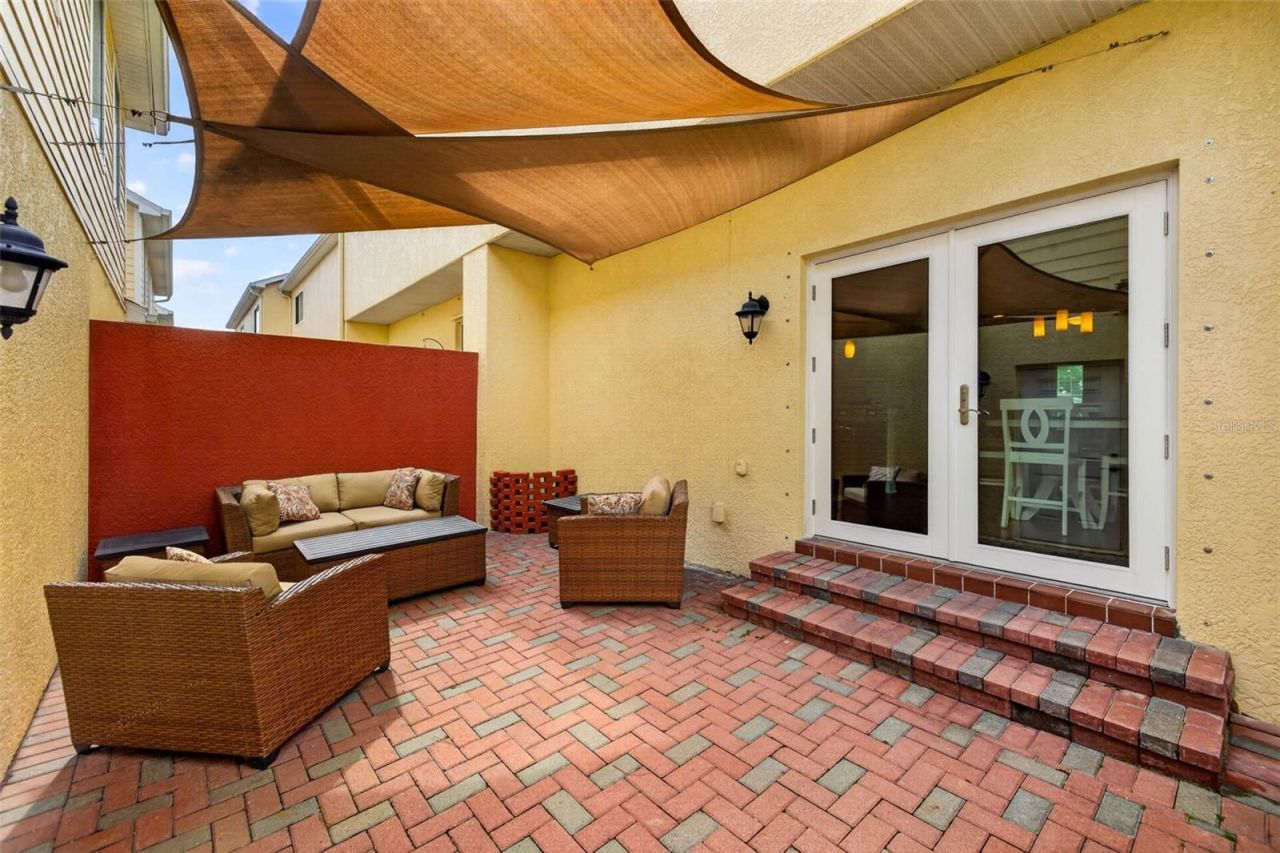 217 49th Avenue N, Saint Petersburg, FL 33703 Photo