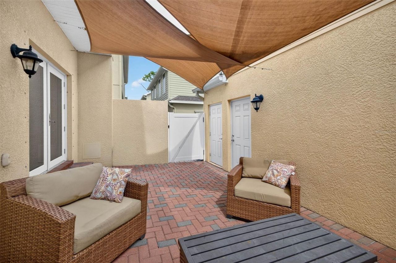 217 49th Avenue N, Saint Petersburg, FL 33703 Photo