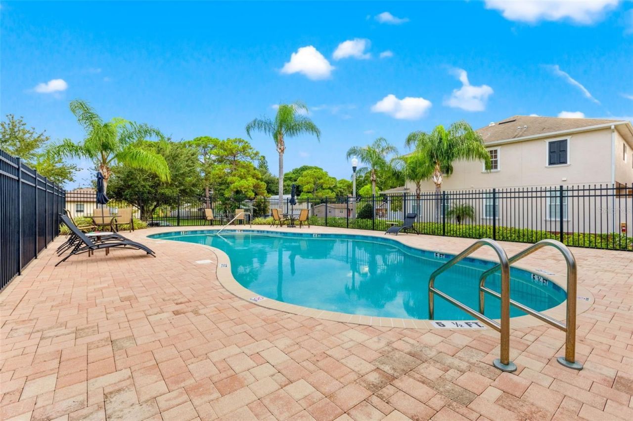 217 49th Avenue N, Saint Petersburg, FL 33703 Photo