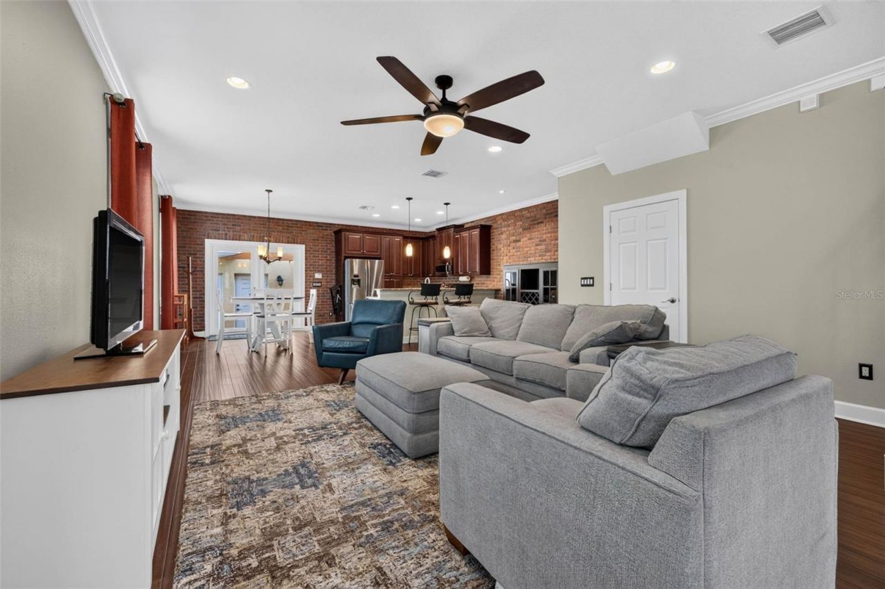 217 49th Avenue N, Saint Petersburg, FL 33703 Photo