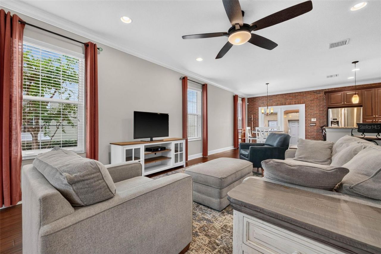 217 49th Avenue N, Saint Petersburg, FL 33703 Photo