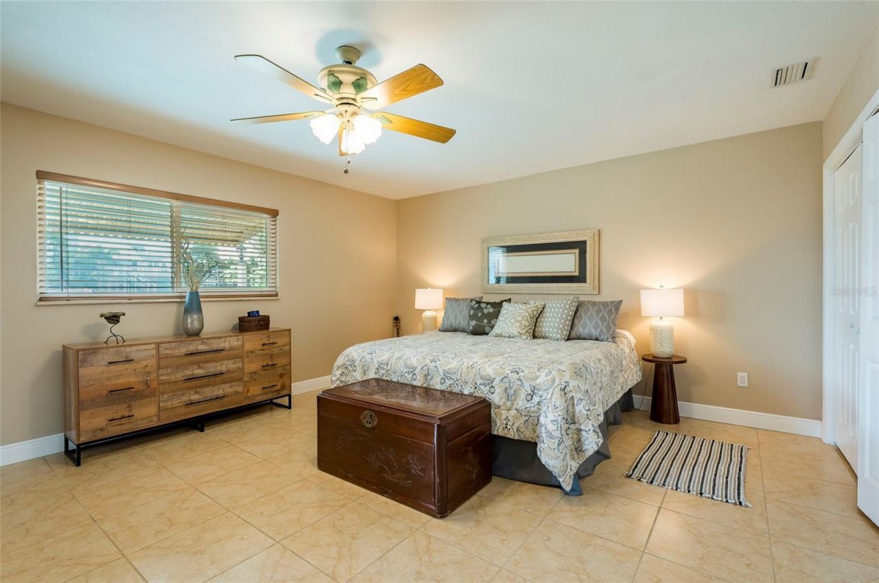 541 Crystal Drive, Madeira Beach, FL 33708 Photo