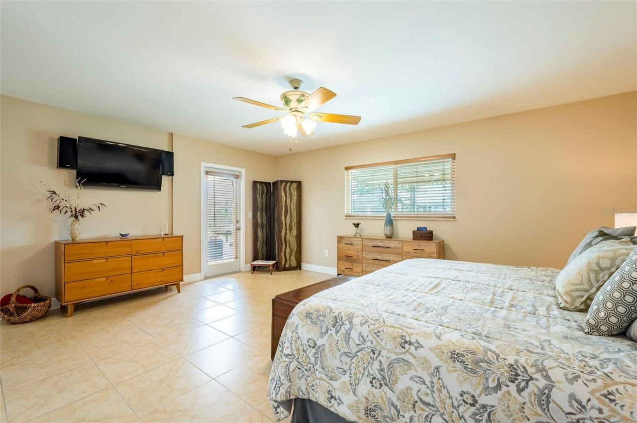 541 Crystal Drive, Madeira Beach, FL 33708 Photo
