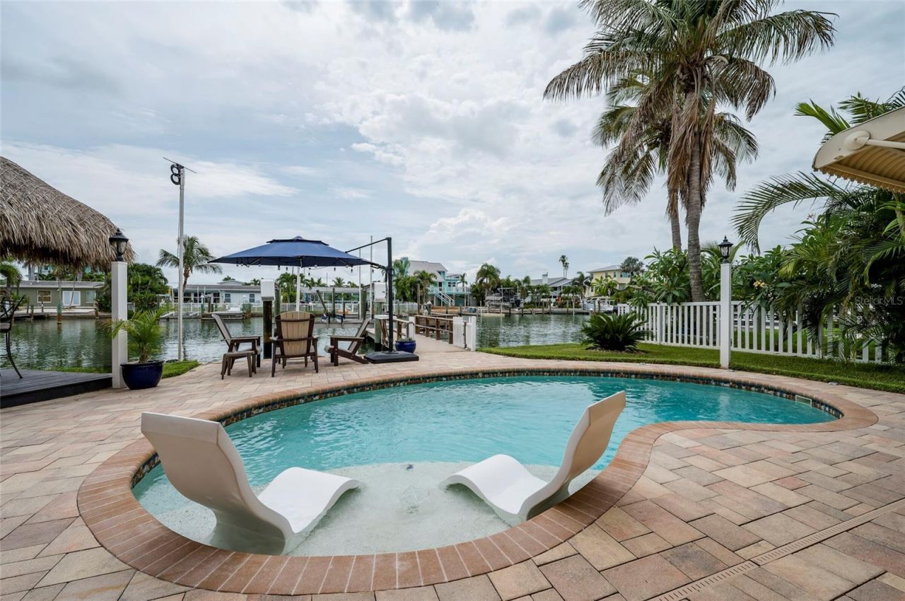 541 Crystal Drive, Madeira Beach, FL 33708 Photo