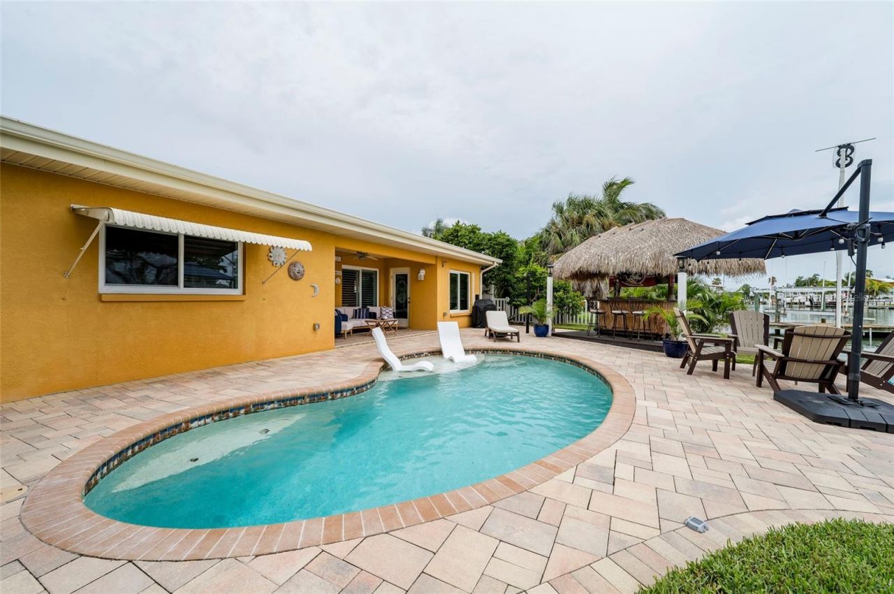 541 Crystal Drive, Madeira Beach, FL 33708 Photo