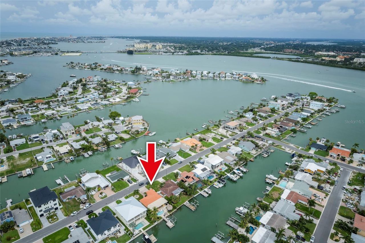 541 Crystal Drive, Madeira Beach, FL 33708 Photo