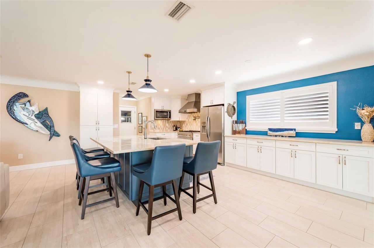 541 Crystal Drive, Madeira Beach, FL 33708 Photo