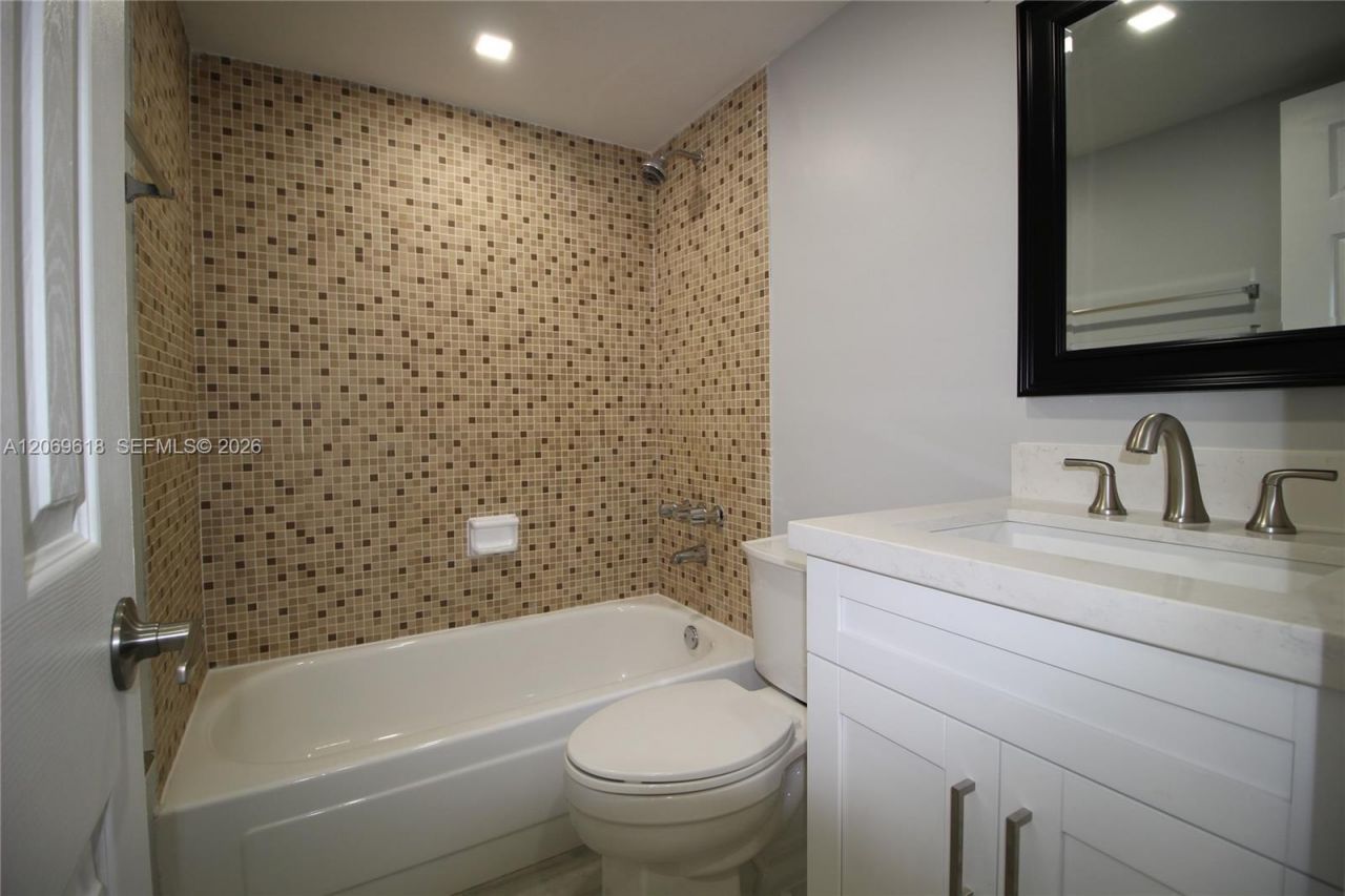 8701 SW 141st St , Unit K6, Palmetto Bay, FL 33176 Photo