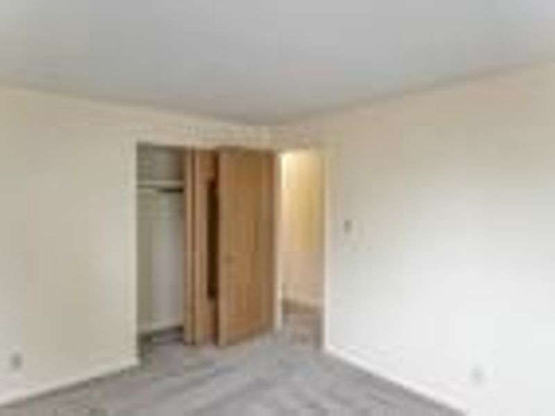 454 Rising Hill Drive, Fairborn, OH 45324 Photo 6