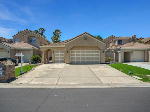 1952 Cherry Hils Dr, Discovery Bay, CA 94505