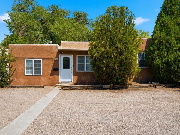 414 Carlisle Boulevard SE, Albuquerque, NM 87106