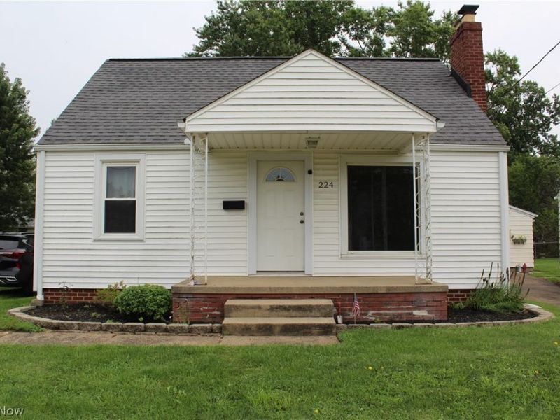 224 Pennsylvania Avenue, Louisville, OH 44641 Photo 1