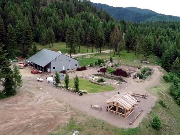 6071 Bead Lake Rd, Newport, WA 99156
