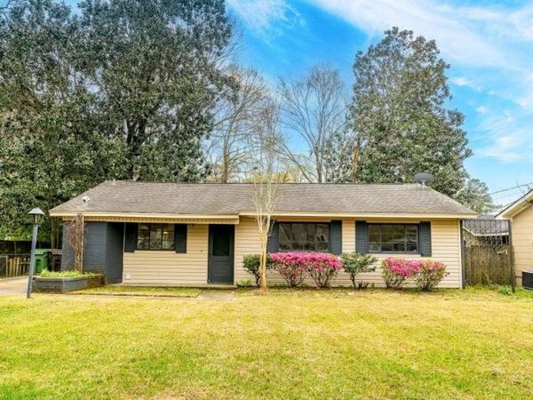 1618 Adeline St., Hattiesburg, MS 39401