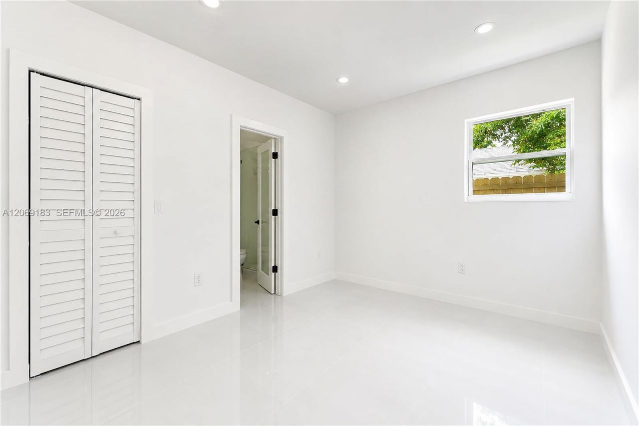1780 NW 73rd St, Miami, FL 33147 Photo