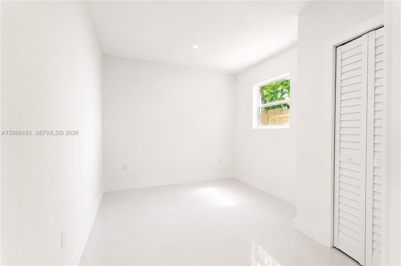 1780 NW 73rd St, Miami, FL 33147 Photo