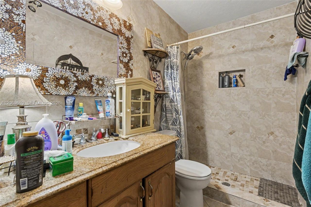 5510 S Lakewood Cir S , Unit A, Margate, FL 33063 Photo