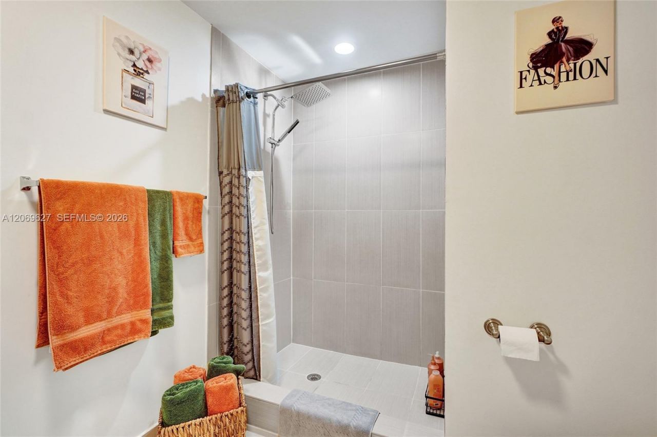 3250 NE 1st Ave , Unit 511, Miami, FL 33137 Photo