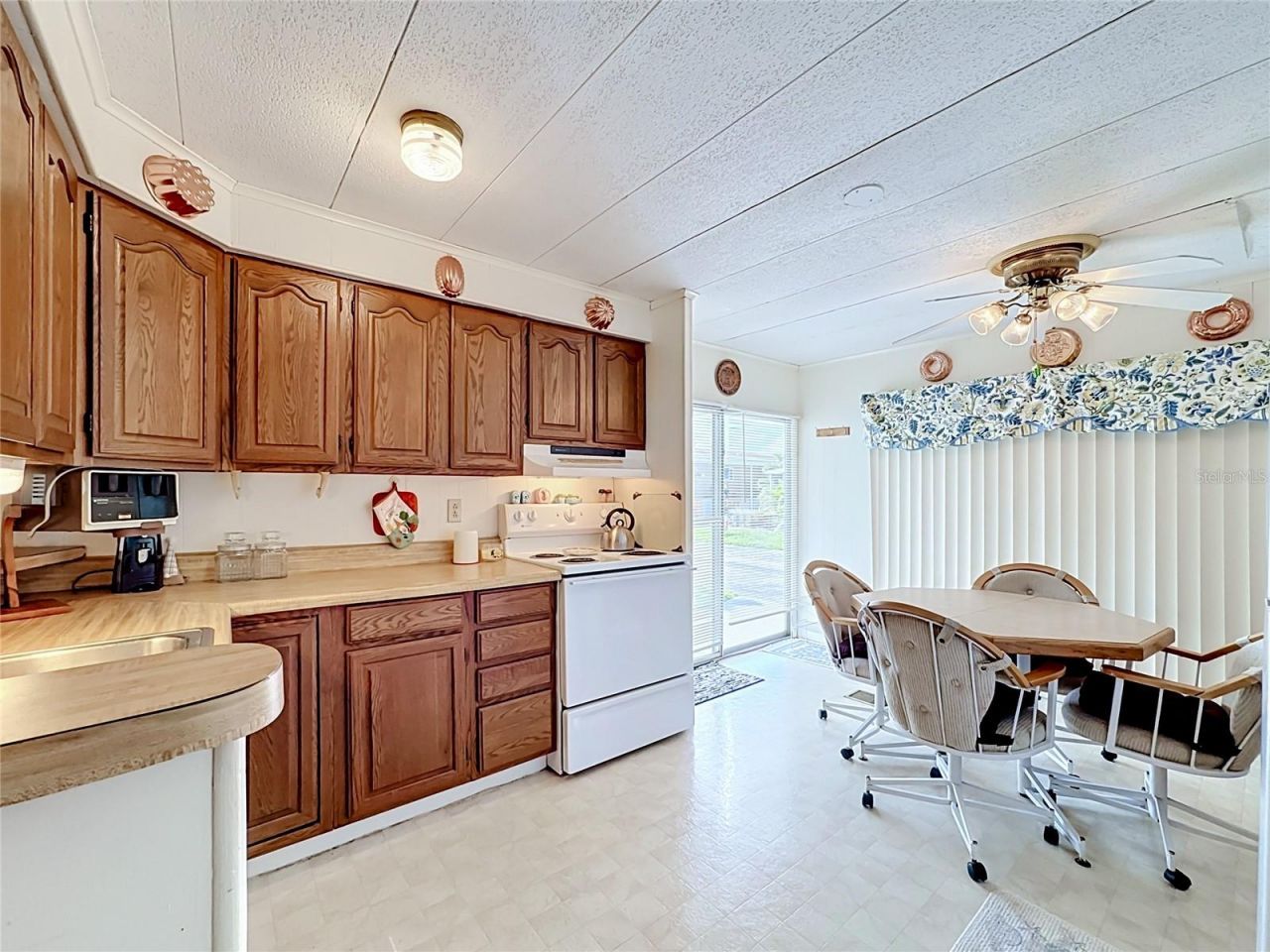 420 49th Street E, Unit 100, Palmetto, FL 34221 Photo