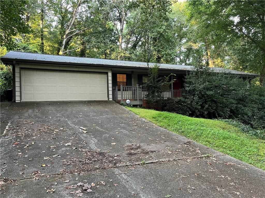 1088 Wheatley Drive Sw, Lilburn, GA 30047 Main Photo