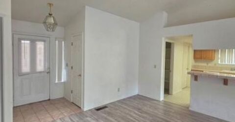 991 Sunnycrest Drive, Carson City, NV 89705 Photo