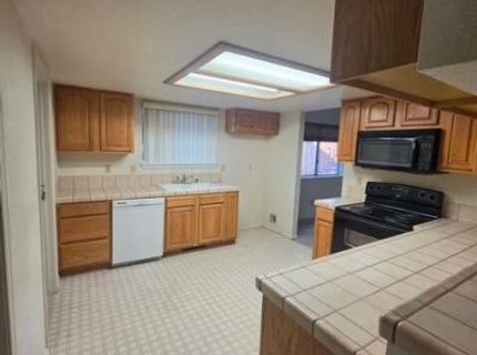 991 Sunnycrest Drive, Carson City, NV 89705 Photo