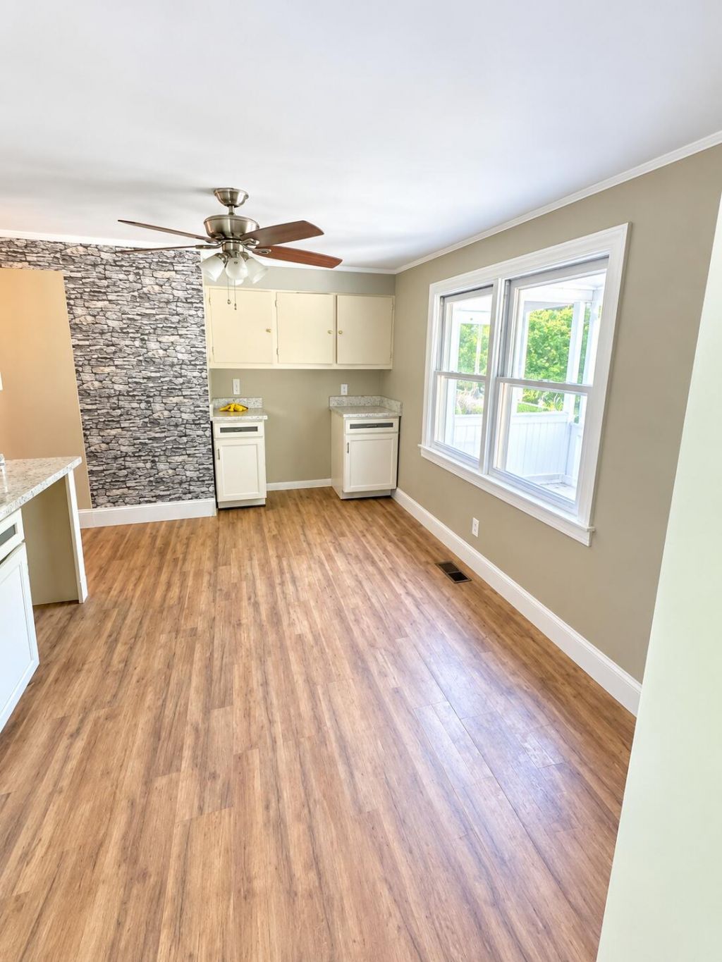 102 Gilbert Drive Photo 5