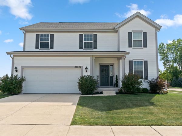 28609 Augusta Lane , Lakemoor, IL 60051