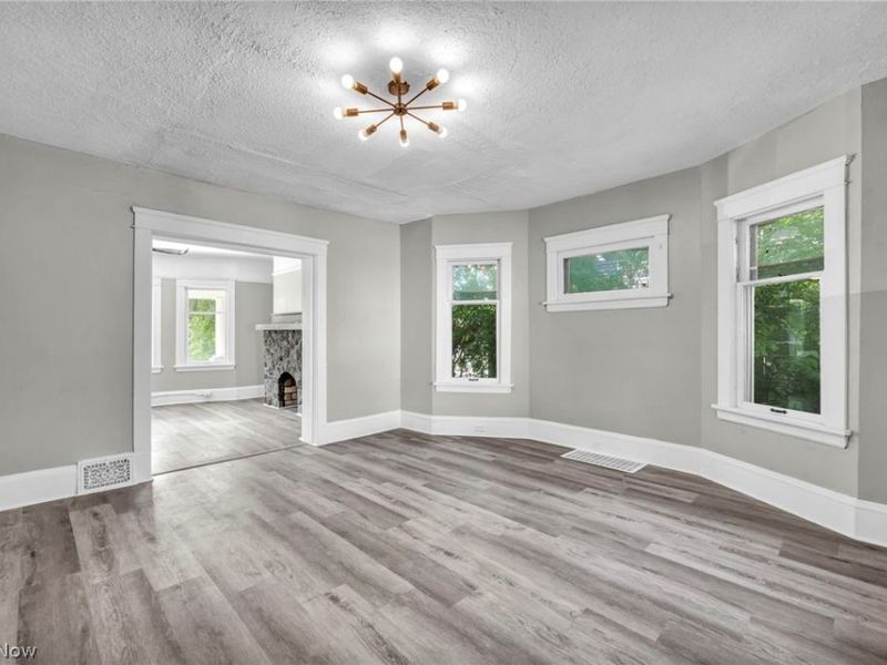 1659 Lee Road, Cleveland, OH 44118 Photo 11