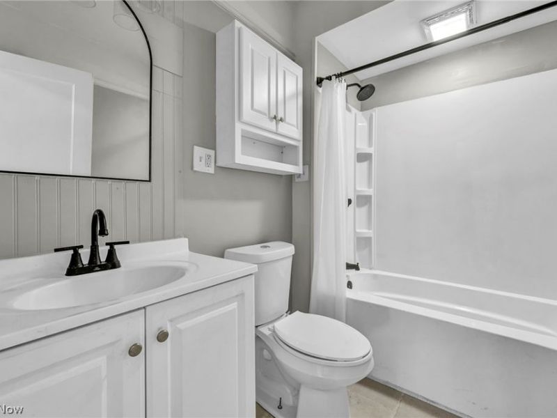 1659 Lee Road, Cleveland, OH 44118 Photo 28