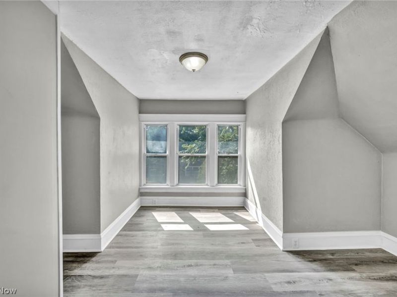 1659 Lee Road, Cleveland, OH 44118 Photo 35