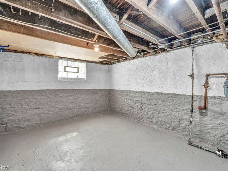 1659 Lee Road, Cleveland, OH 44118 Photo 39
