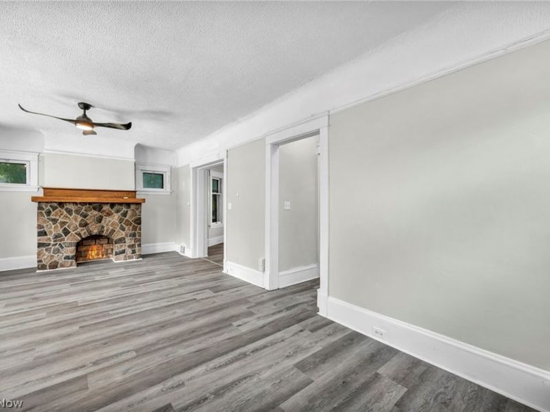 1659 Lee Road, Cleveland, OH 44118 Photo 7
