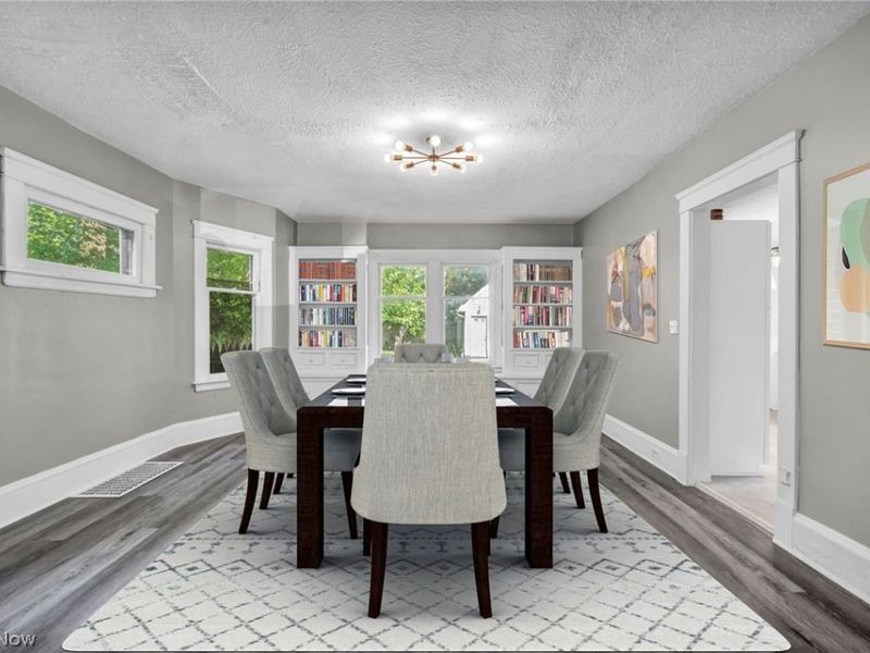 1659 Lee Road, Cleveland, OH 44118 Photo 8