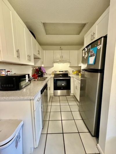 419 Glenwood Drive, West Palm Beach, FL 33415 Photo
