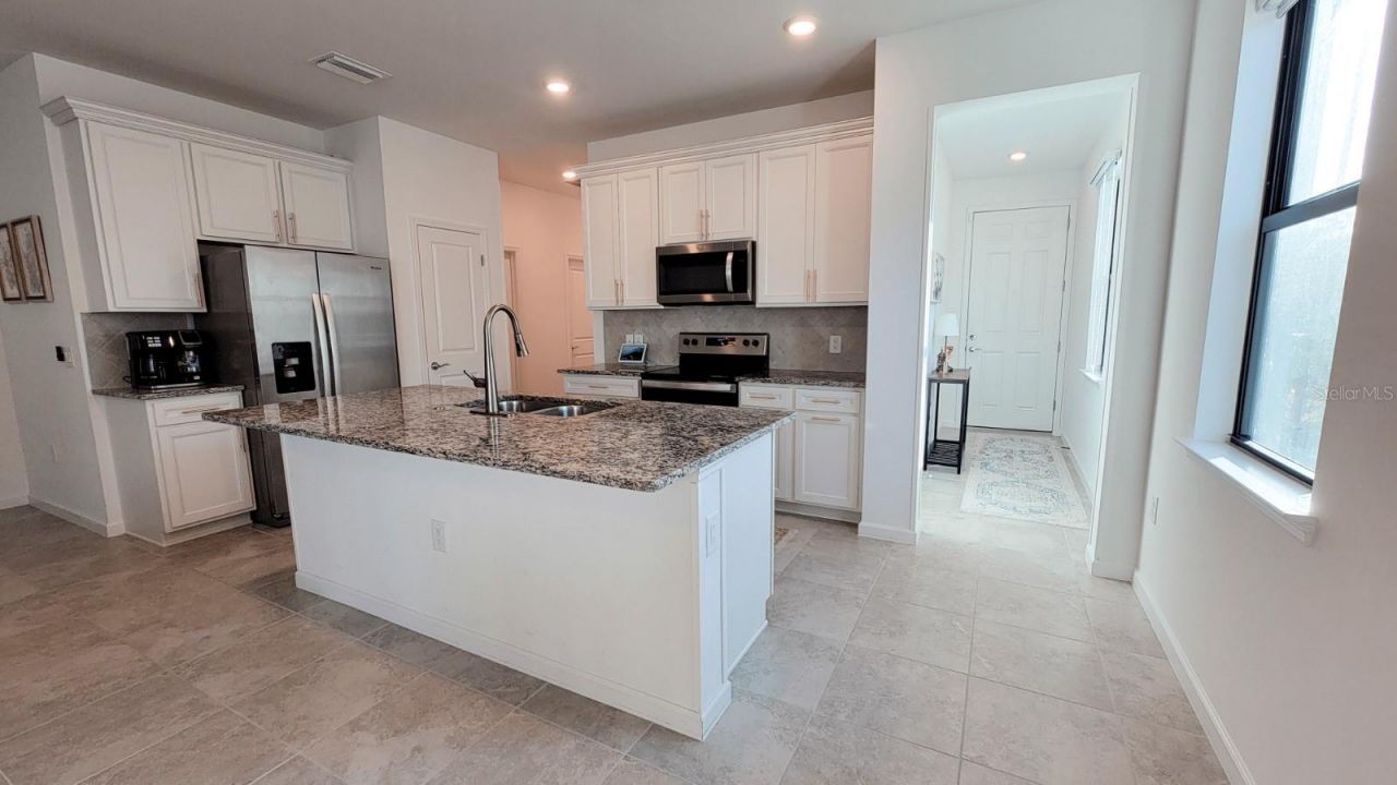 6052 Baywood Court, Bradenton, FL 34211 Photo