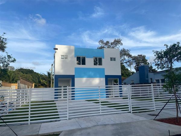 2100 NW 102nd St, Unit 1, Miami, FL 33147