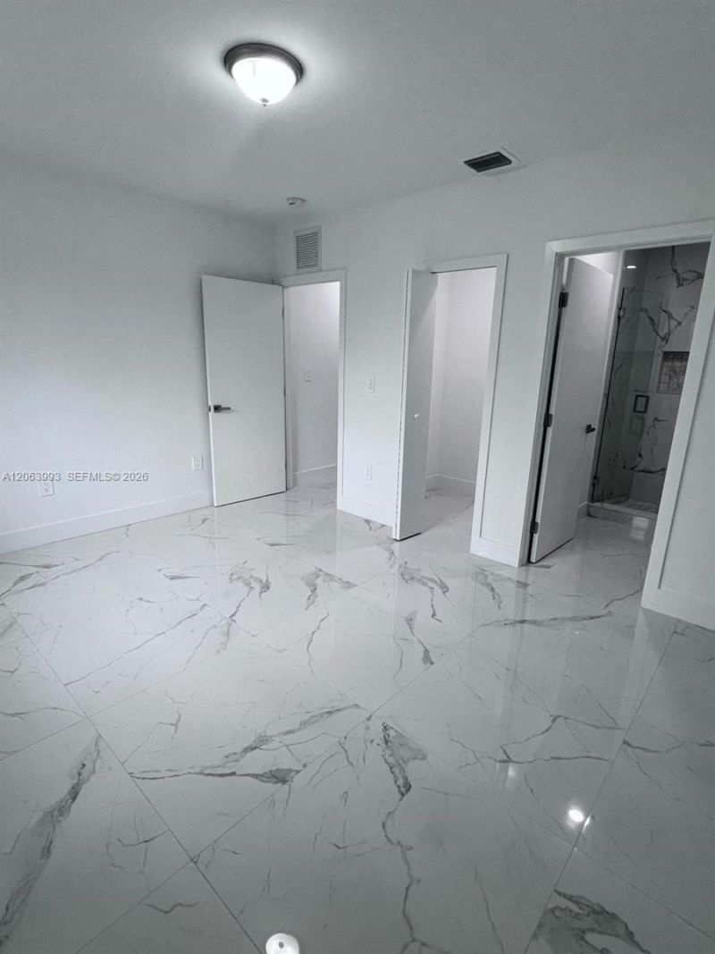 2100 NW 102nd St, Unit 1, Miami, FL 33147 Photo