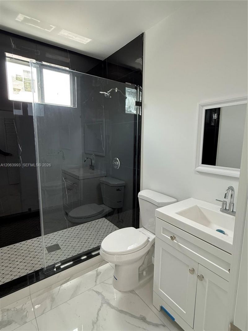 2100 NW 102nd St, Unit 1, Miami, FL 33147 Photo